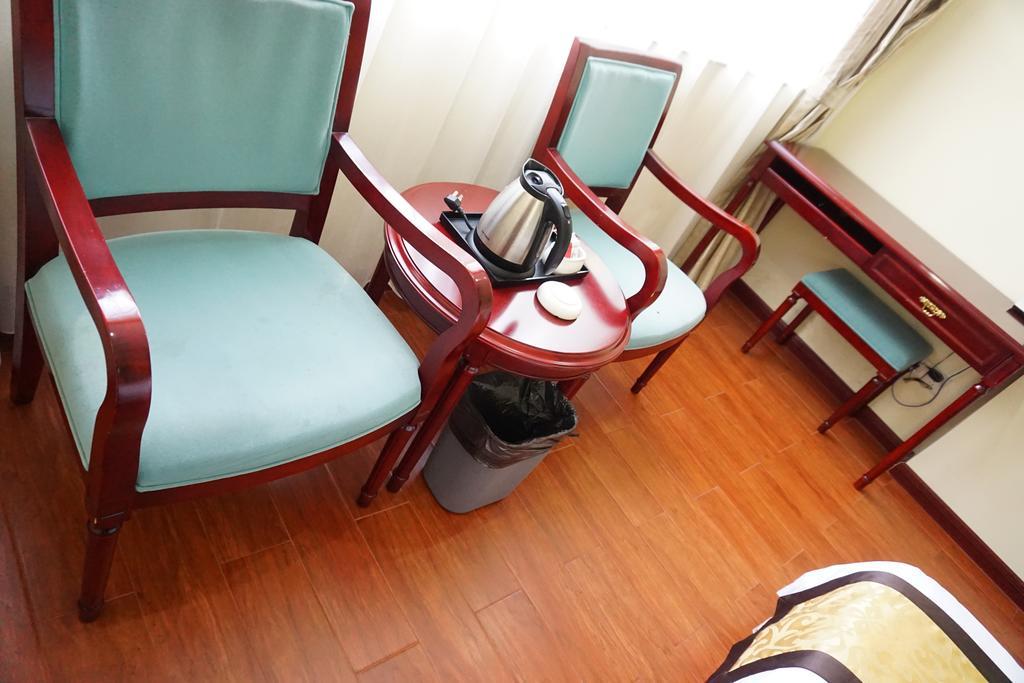 Guangdong Oversea Chinese Hotel Kuangcsou Szoba fotó