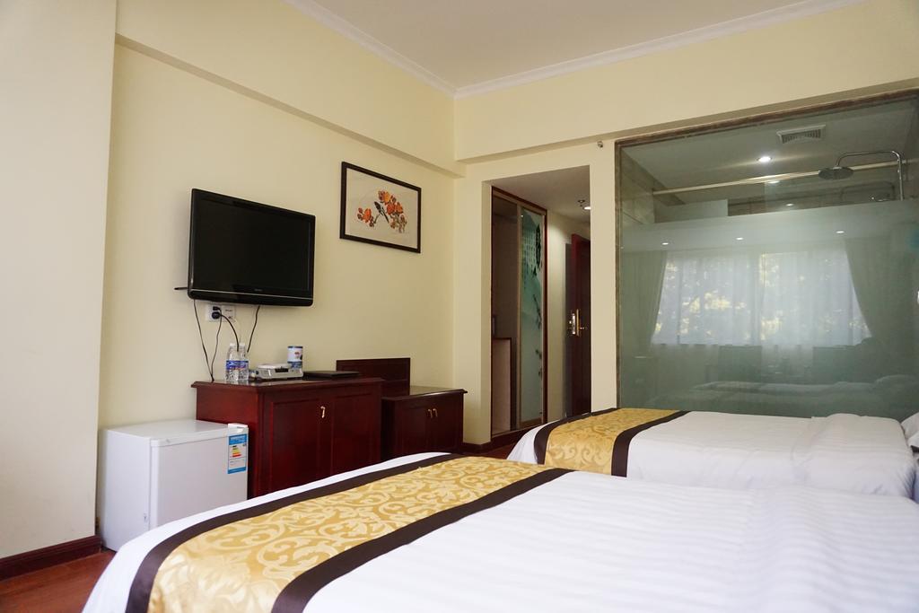 Guangdong Oversea Chinese Hotel Kuangcsou Szoba fotó