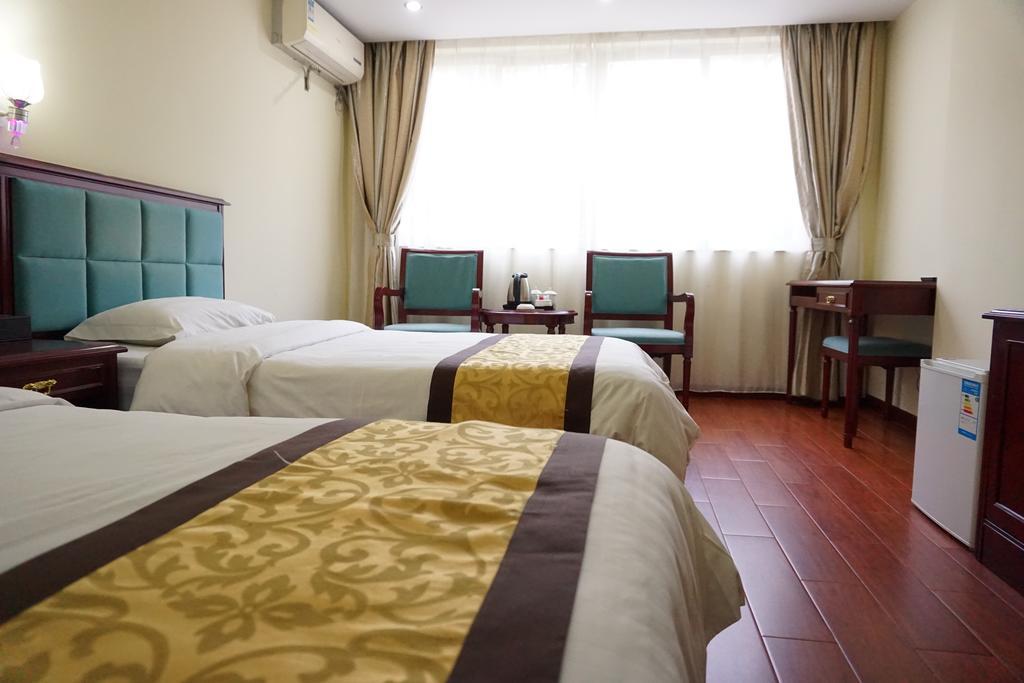 Guangdong Oversea Chinese Hotel Kuangcsou Szoba fotó