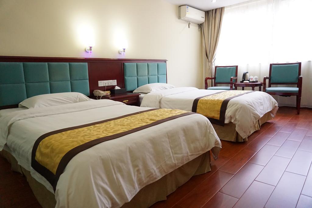 Guangdong Oversea Chinese Hotel Kuangcsou Szoba fotó