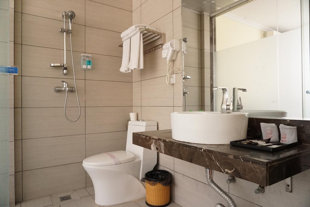 Guangdong Oversea Chinese Hotel Kuangcsou Szoba fotó